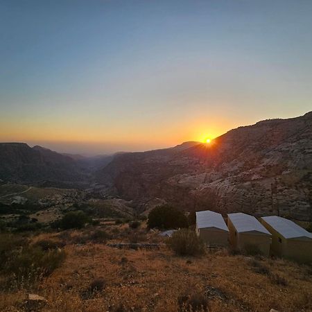Dana Village Camp-Wadi Dana Eco camp Esterno foto